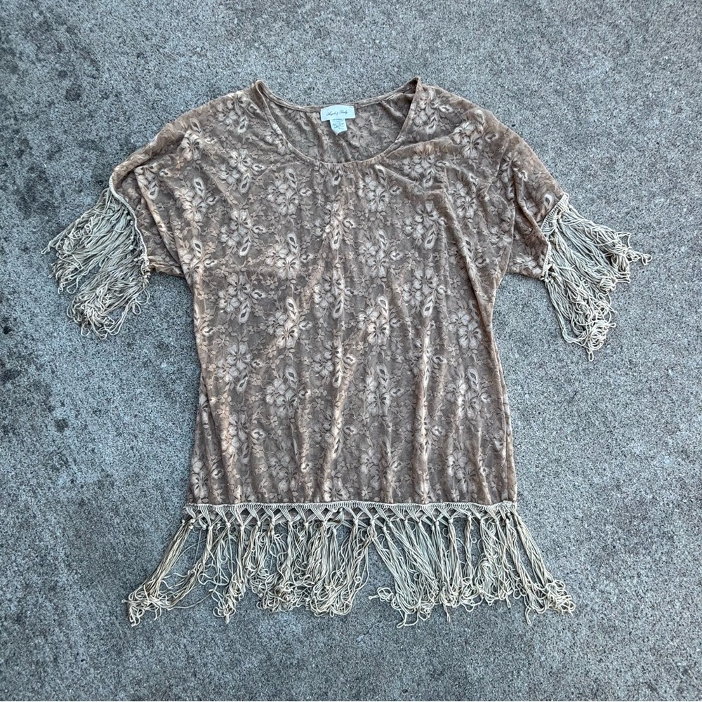 Fringe Hem Mesh Floral Top